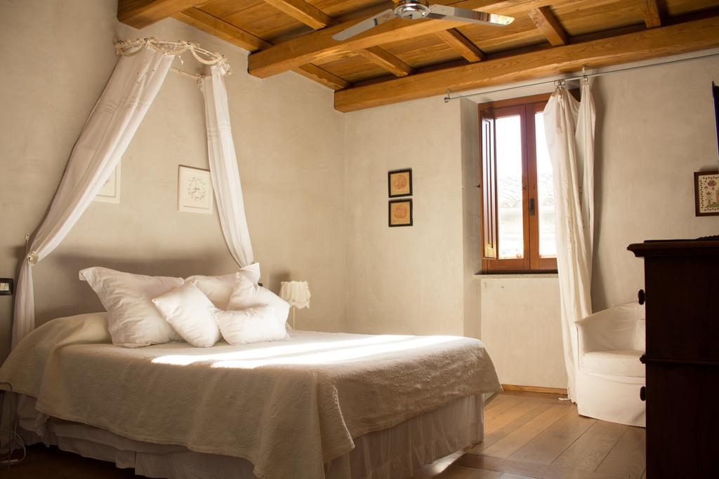 Boutique B&B Residenza Farnese Exterior foto